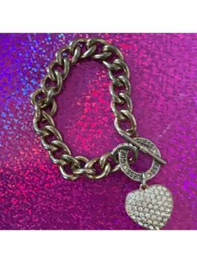 VINTAGE GUESS BRACELET CURB LINK RHINESTONE HEART